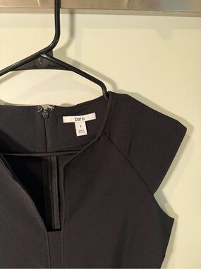 Bar III Black Structured Cap-Sleeve Sheath Dress